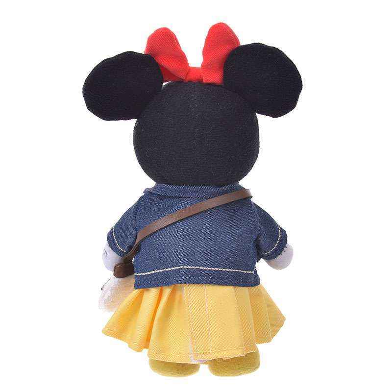Q319NM_COS_YELLOW_SKIRT_2