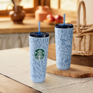 STARBUCKS ! 小熊維尼 Winnie the Pooh and Pals 24 oz. Stainless Steel Travel Tumbler with Straw DSUS2609