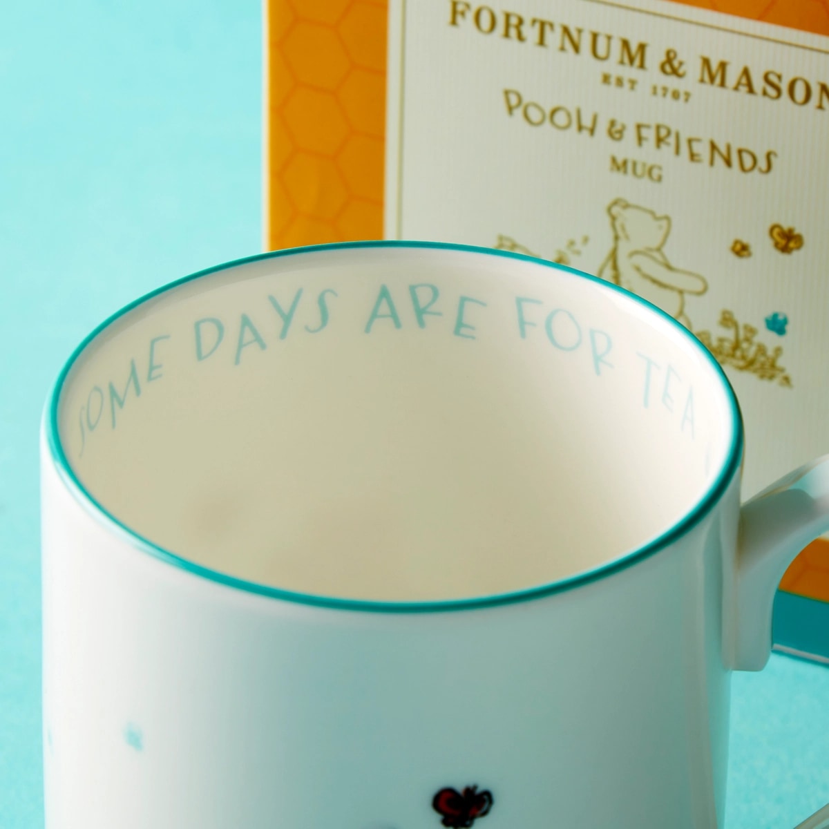 disney-5235828-4.jpg 杯 Disney Winnie the Pooh & Friends Mug DSUK2608
